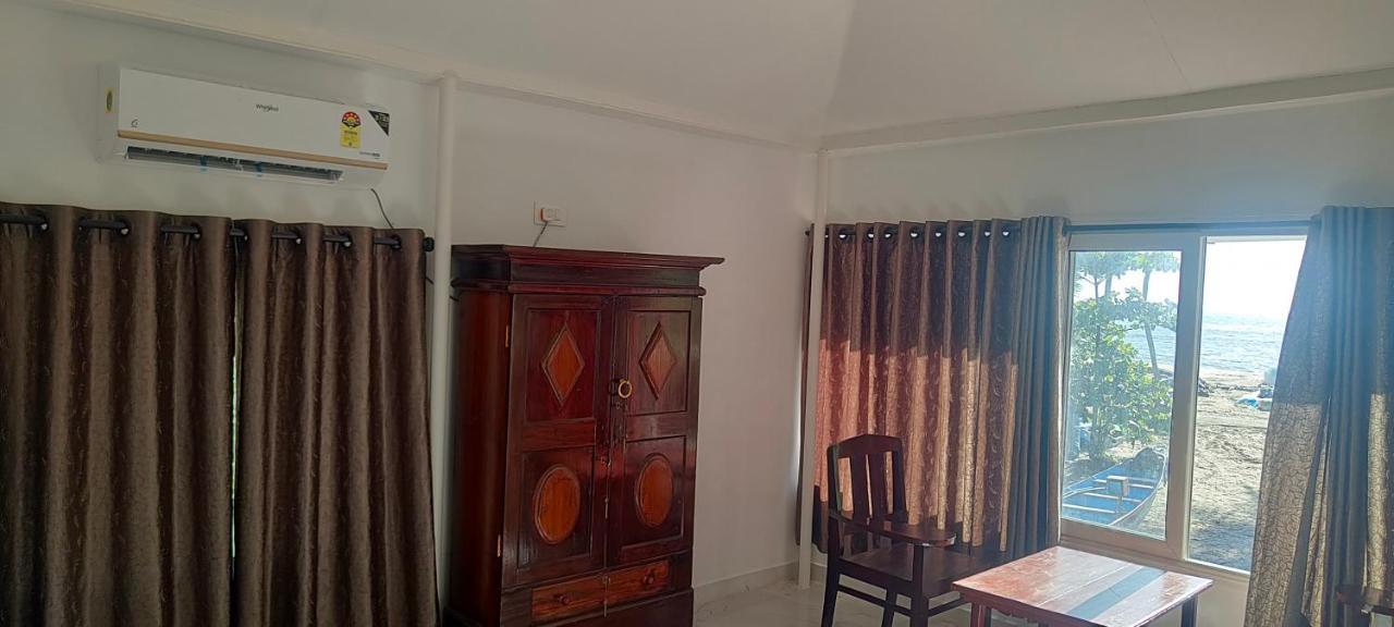 Marari Blue Whale Beach House Alappuzha Экстерьер фото